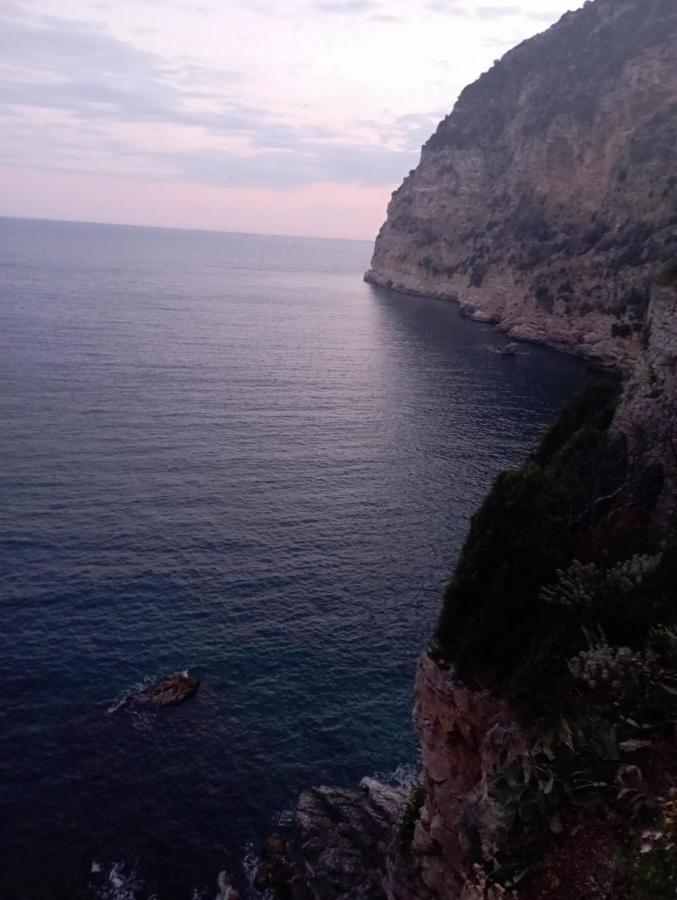 Casa Ines Apartment Maranola Екстериор снимка